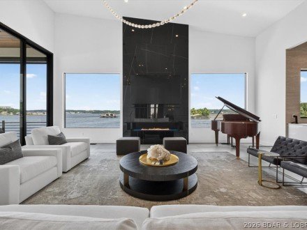125 Mclaren, Sunrise Beach, MO 65079