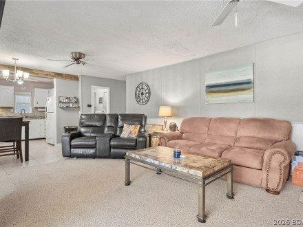138 Chicago, Sunrise Beach, MO 65079