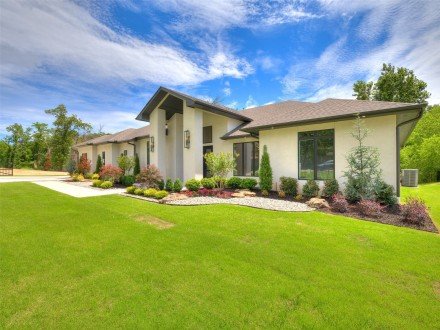 10775 S Sheridan Road, Tulsa, OK 74133