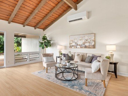 98-1646 Kiawe St Aiea, HI 96701