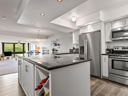 501 Hahaione St. #1-14H Hawaii Kai-Portlock, HI 96825