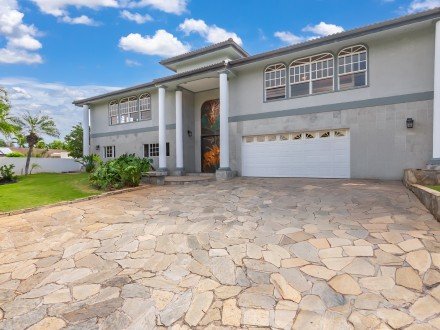 4327 Kilauea Ave. Kahala, HI 96816