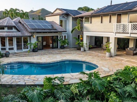 1110 Ilikala Pl. Kailua, HI 96734