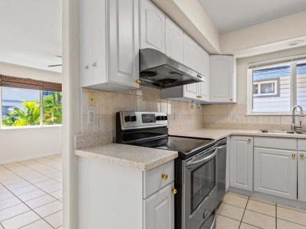 915 McCully St. Unit A McCully-Moiliili, HI 96826