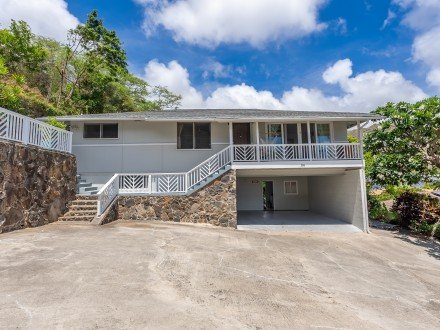306 Moomuku Pl. Aina Haina-Kuliouou, HI 96821