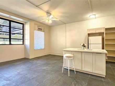 445 Kaiolu Street #104 Waikiki, HI 96815