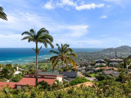 1875 Kihi St Waialae-Kahala, HI 96821