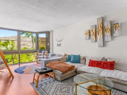 531 Hahaione St. #6C Hawaii Kai-Portlock, HI 96825
