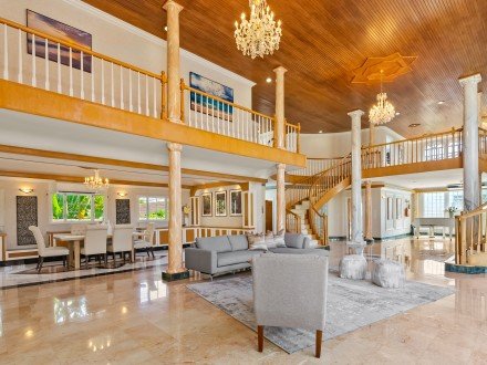 4327 Kilauea Ave. Kahala, HI 96816