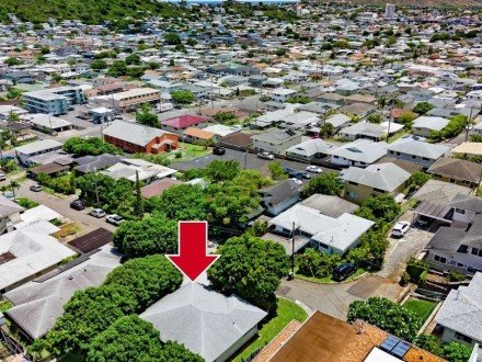 3262 Kikilia Place Palolo, HI 96816