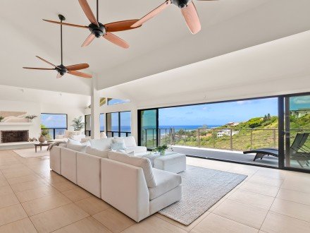 5335 Puahia Pl. Waialae-Kahala, HI 96821