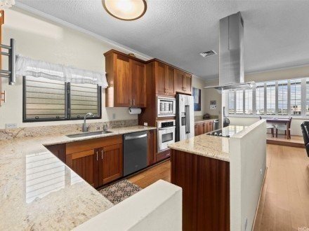 1333 Heulu St #1201