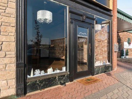 6 W Sainte Marie Street