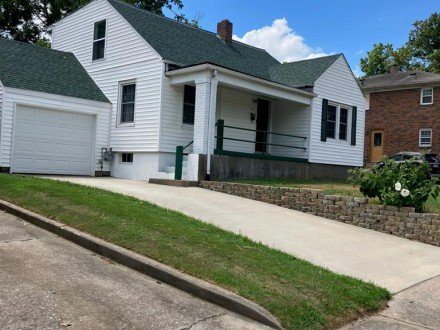 1317 Bloomfield Street