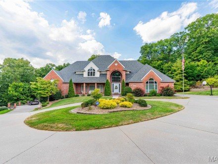 2213 Crown Point Drive