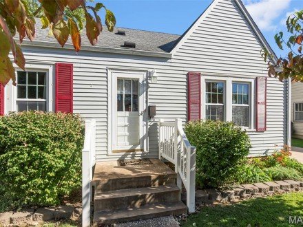 208 Elmwood Boulevard