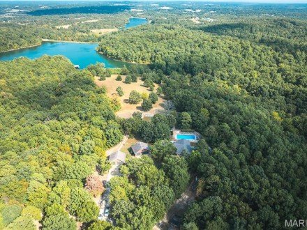 7918 Bradford Pear Ln.