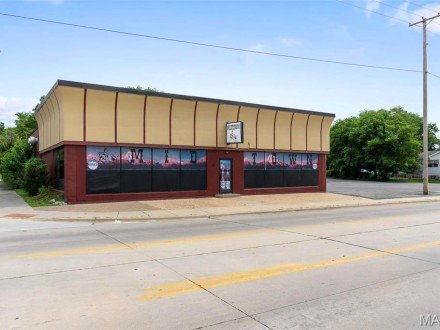 1444 Independence Street