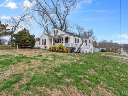 1600 New Madrid Street