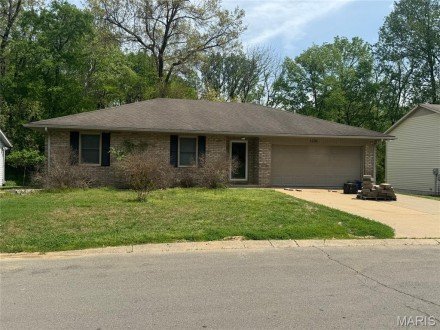 1736 Northwoods Court