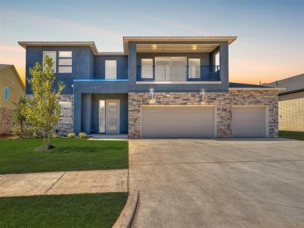 5700 NW 154th Terrace, Edmond, OK 73013