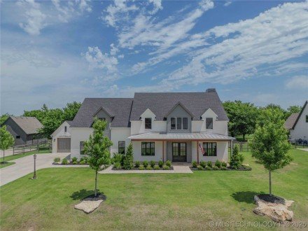 6407 N Blue Sage Drive, Owasso, OK 74055