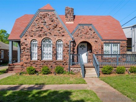 1510 S College Avenue, Tulsa, OK 74104