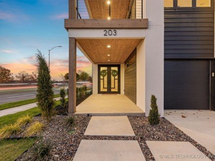 203 E 45th Court, Tulsa, OK 74105