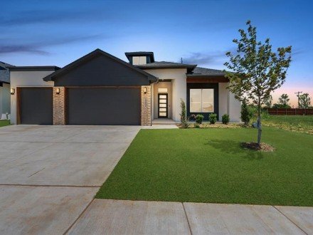 15600 Rockwell Park Lane, Edmond, OK 73013