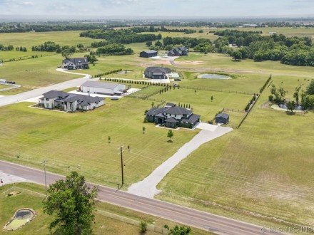 5110 E 161st Street S, Bixby, OK 74008