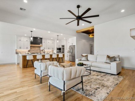 3709 W Delmar Street, Broken Arrow, OK 74012