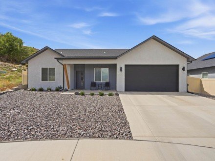 OPEN Oct 18 11:00 - 01:00 | 251 Maggie Dr