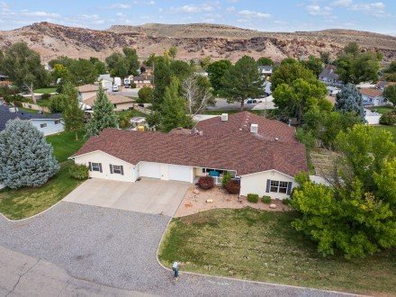 OPEN Oct 26 12:00 - 02:00 | 446 Meadows Way