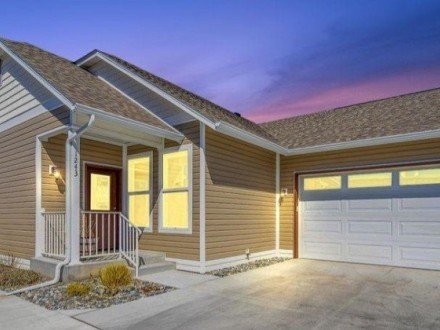 OPEN Apr 19 12:00 - 02:00 | 1243 Periwinkle Court