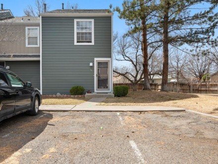 OPEN Apr 19 12:00 - 02:00 | 261 Coventry Ct Unit 33